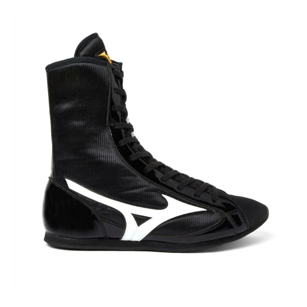 Mizuno Finisher MID boxing shoes in black with white logo and gold heel tab