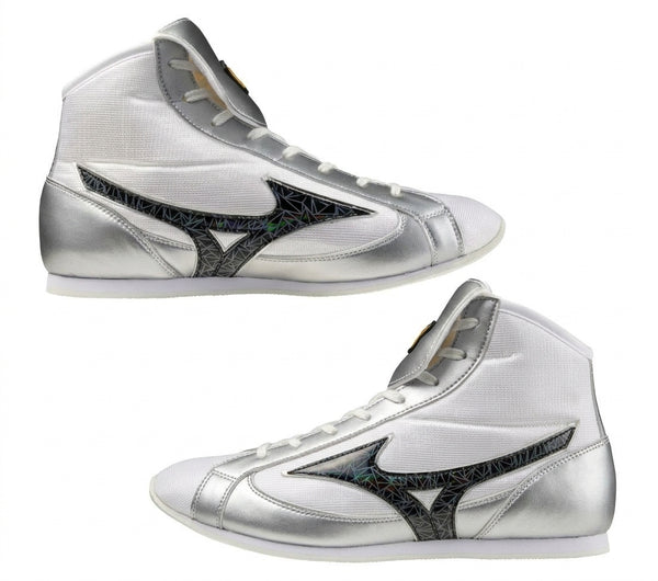 Mizuno Finisher LOW boxing shoes in White and Black Polygon, low-cut lace-up boxing shoe