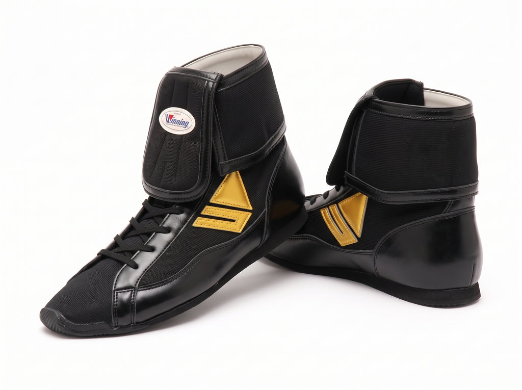 Winning RS-001 boxing shoes in Black, Japanese lace-up boxing shoe