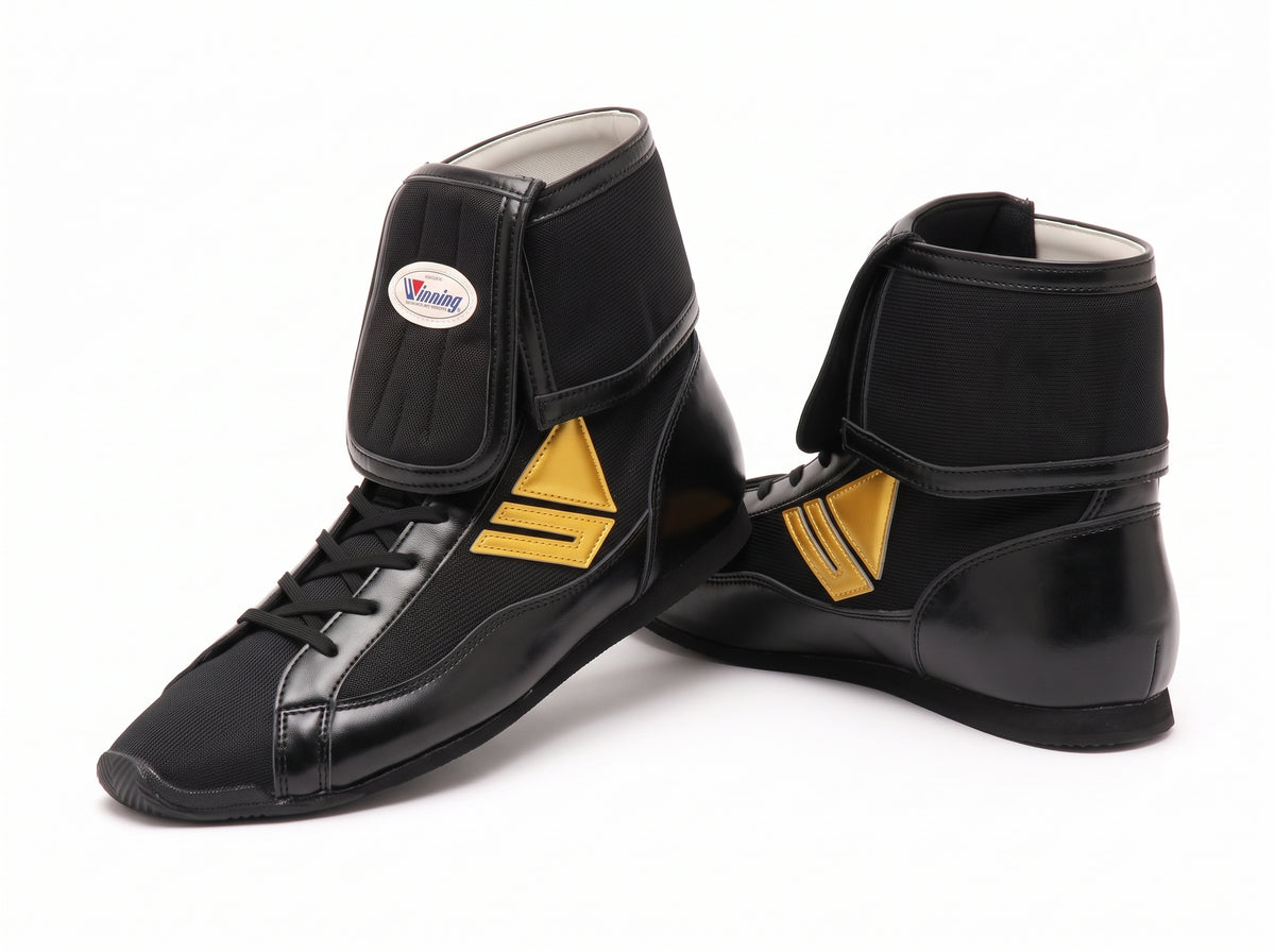 Winning RS-001 boxing shoes in Black, Japanese lace-up boxing shoe