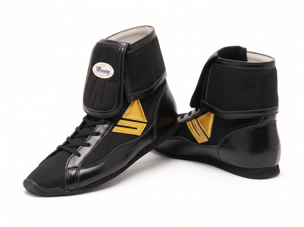 Winning RS-001 boxing shoes in Black, Japanese lace-up boxing shoe